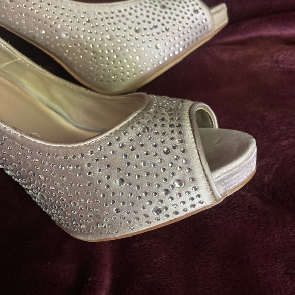 Le Chateau Heels - Picture 8 of 8